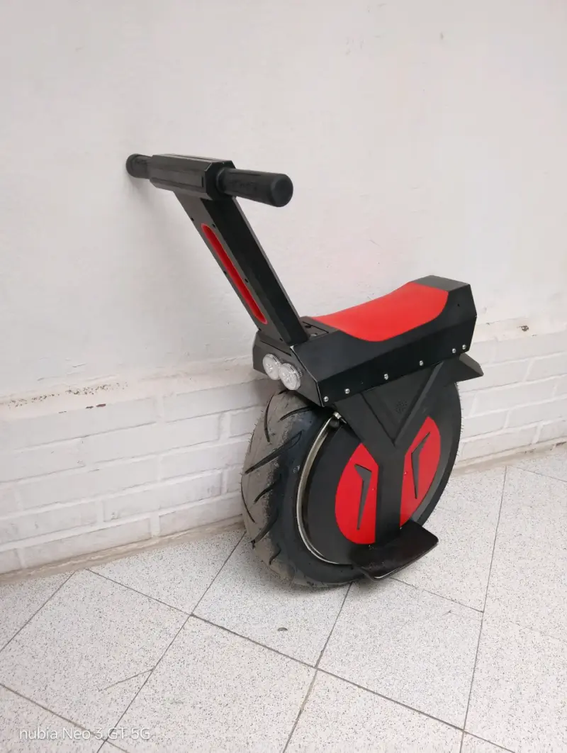Scooter eléctrico con luces LED - 3