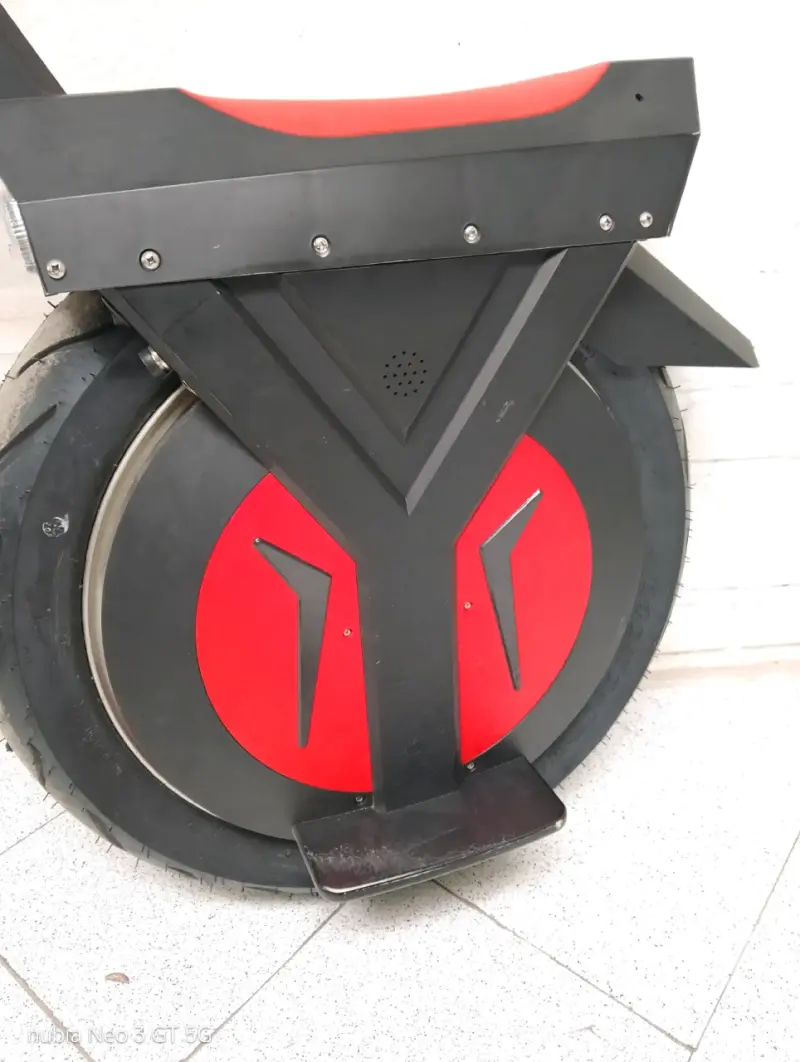 Scooter eléctrico con luces LED - 4