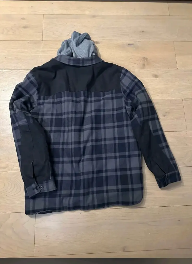 Chaqueta Levi's con capucha y forro de lana - 3