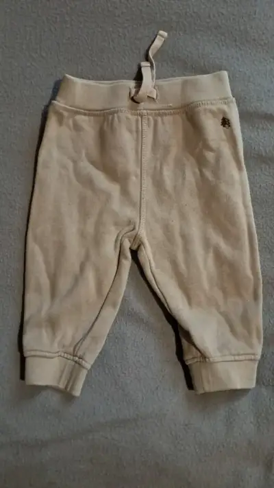 Conjunto de pantalones para bebé en varios colores - miniatura 1