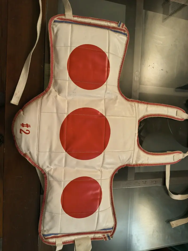 Chaleco protector de taekwondo reversible - 2