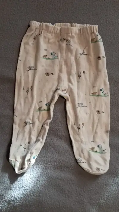 Pantalones de bebé con estampado de animales - miniatura 1