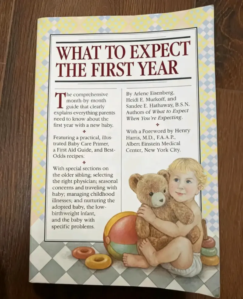 Libro 'What to Expect the First Year' para padres primerizos