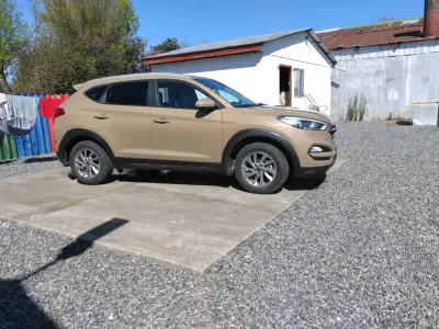 Hyundai Tucson SUV 2017 en buen estado - miniatura 1