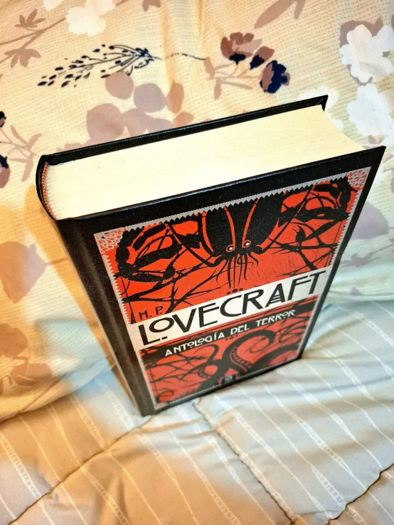 Libro H.P. Lovecraft Antología del Terror - 3
