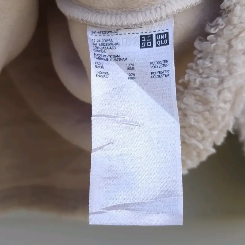 Suéter de felpa beige Uniqlo para mujer - 3