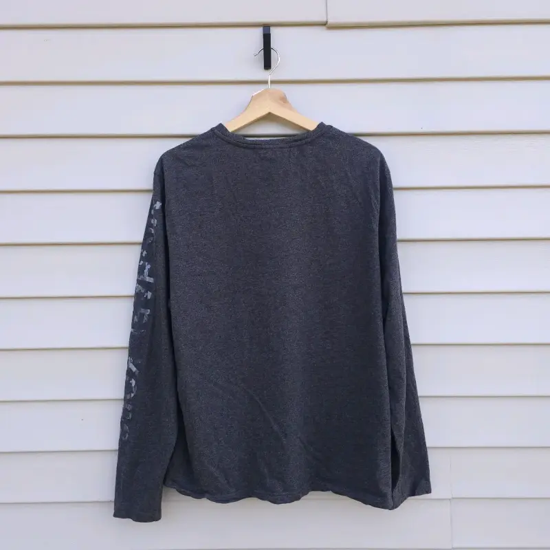Polera Michael Kors gris oscuro para hombre - 4