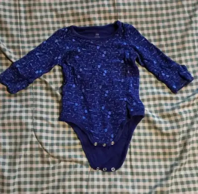 Lote de Bodies para Bebé con Diseños Variados - miniatura 1