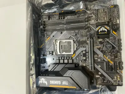 Placa Madre ASUS TUF B360M-PLUS Gaming - miniatura 1