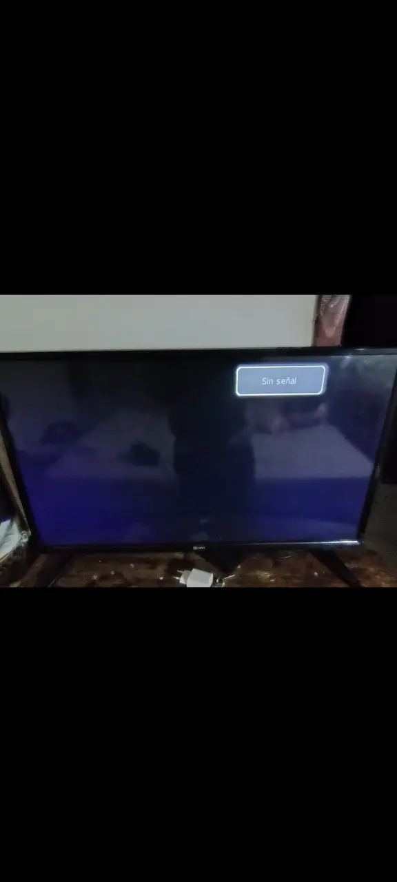 Televisor LED Onn 32 pulgadas HD - 5