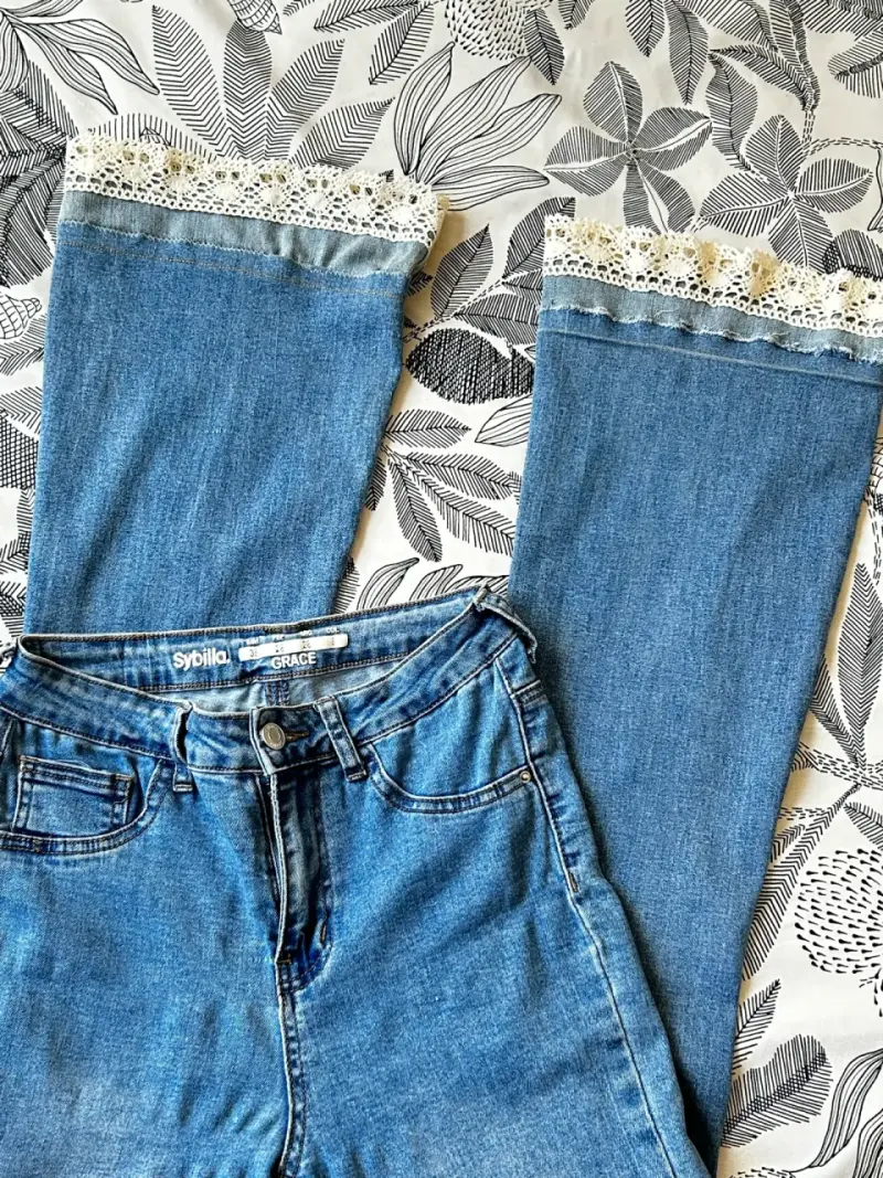Jeans azules con encaje para mujer Sybilla - 3