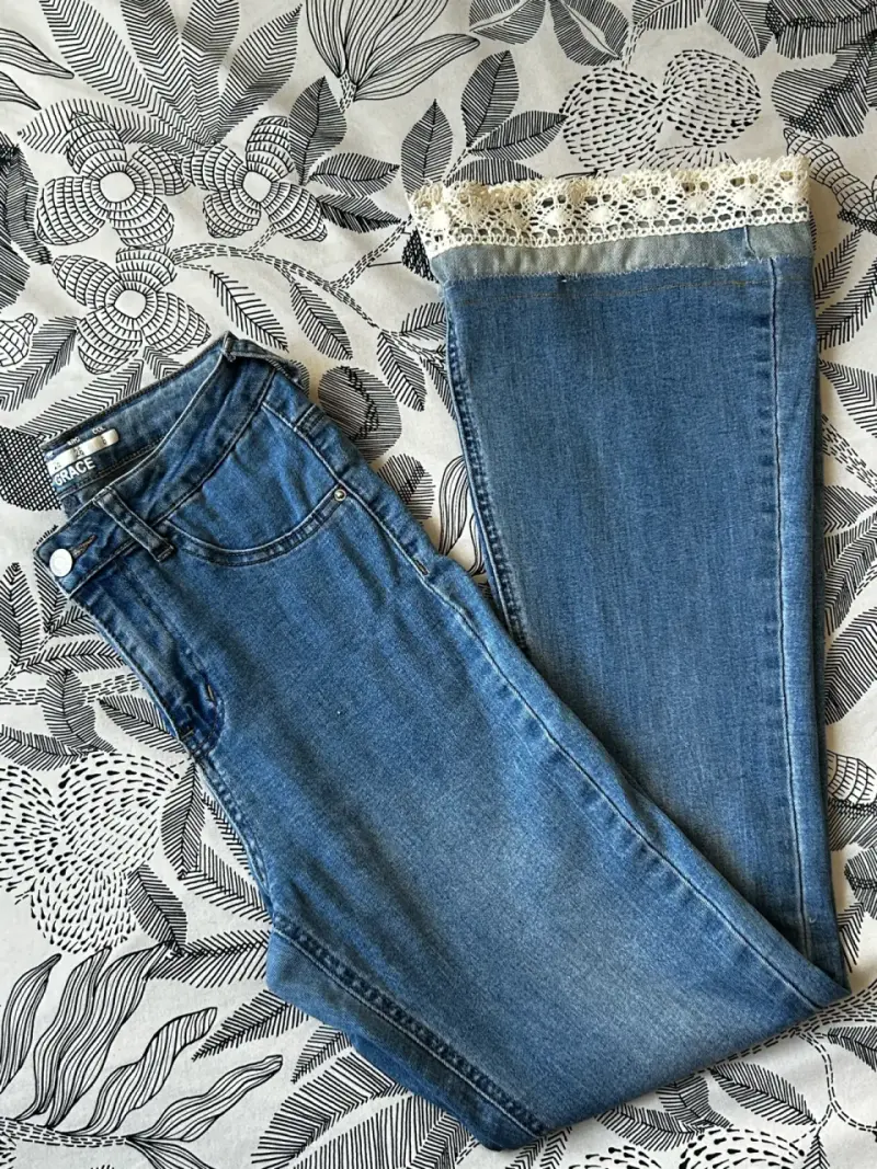 Jeans azules con encaje para mujer Sybilla - 4
