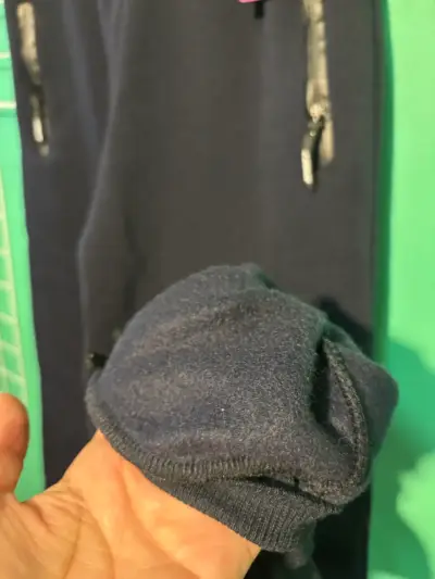Pantalones deportivos azul marino con bolsillos - miniatura 3