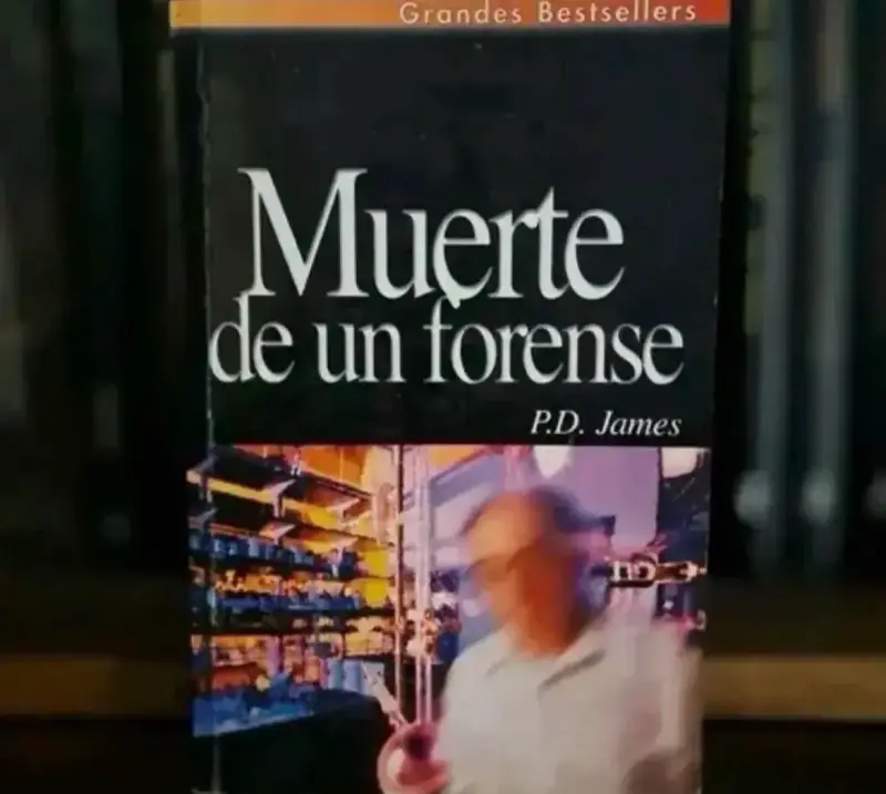 Libro 'Muerte de un Forense' de P.D. James