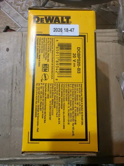 Batería DeWalt XR 20V 5Ah Compacta - miniatura 2