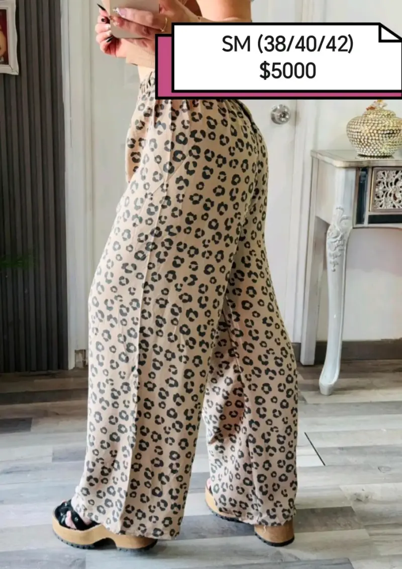 Pantalón palazo animal print - 1