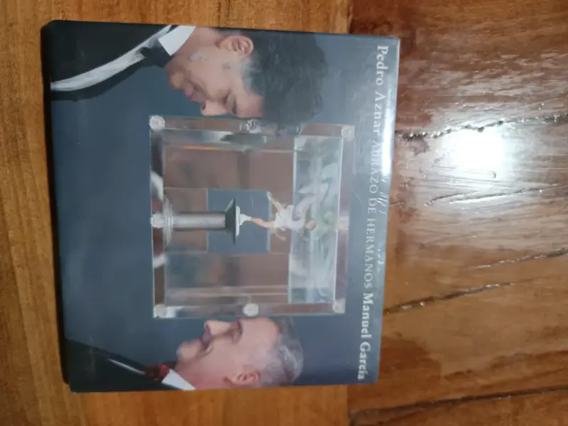 CD Pedro Aznar y Manuel García Abrazo de Hermanos