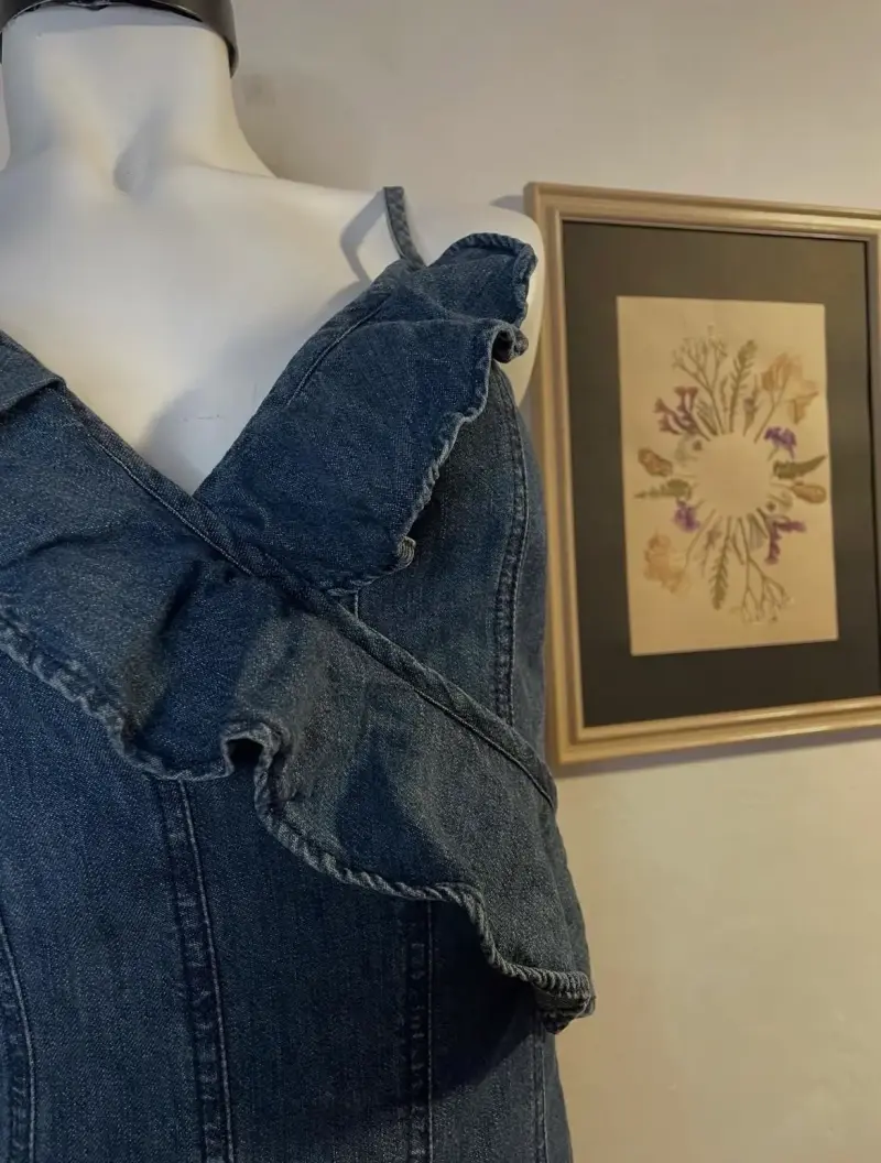 Vestido de mezclilla con volantes - 2