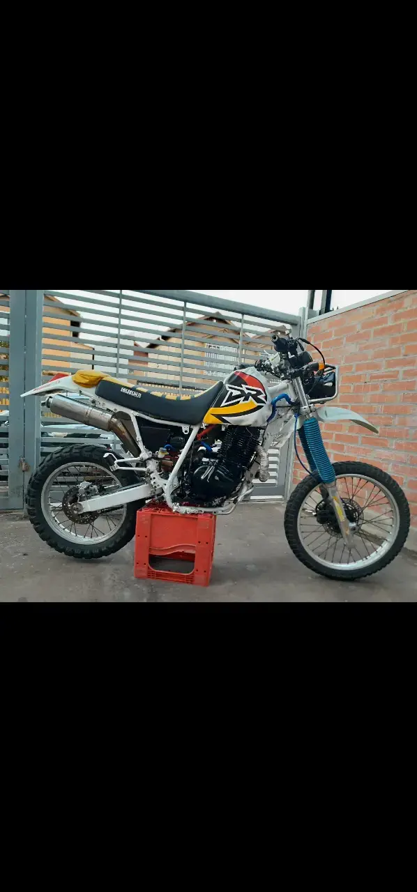 MOTO ENDURO SUZUKI DR 400cc 1990 - 1