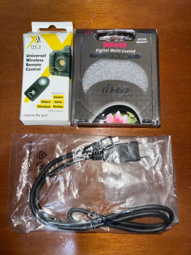 Cámara Nikon D5500 con accesorios y lentes Vivitar - 5