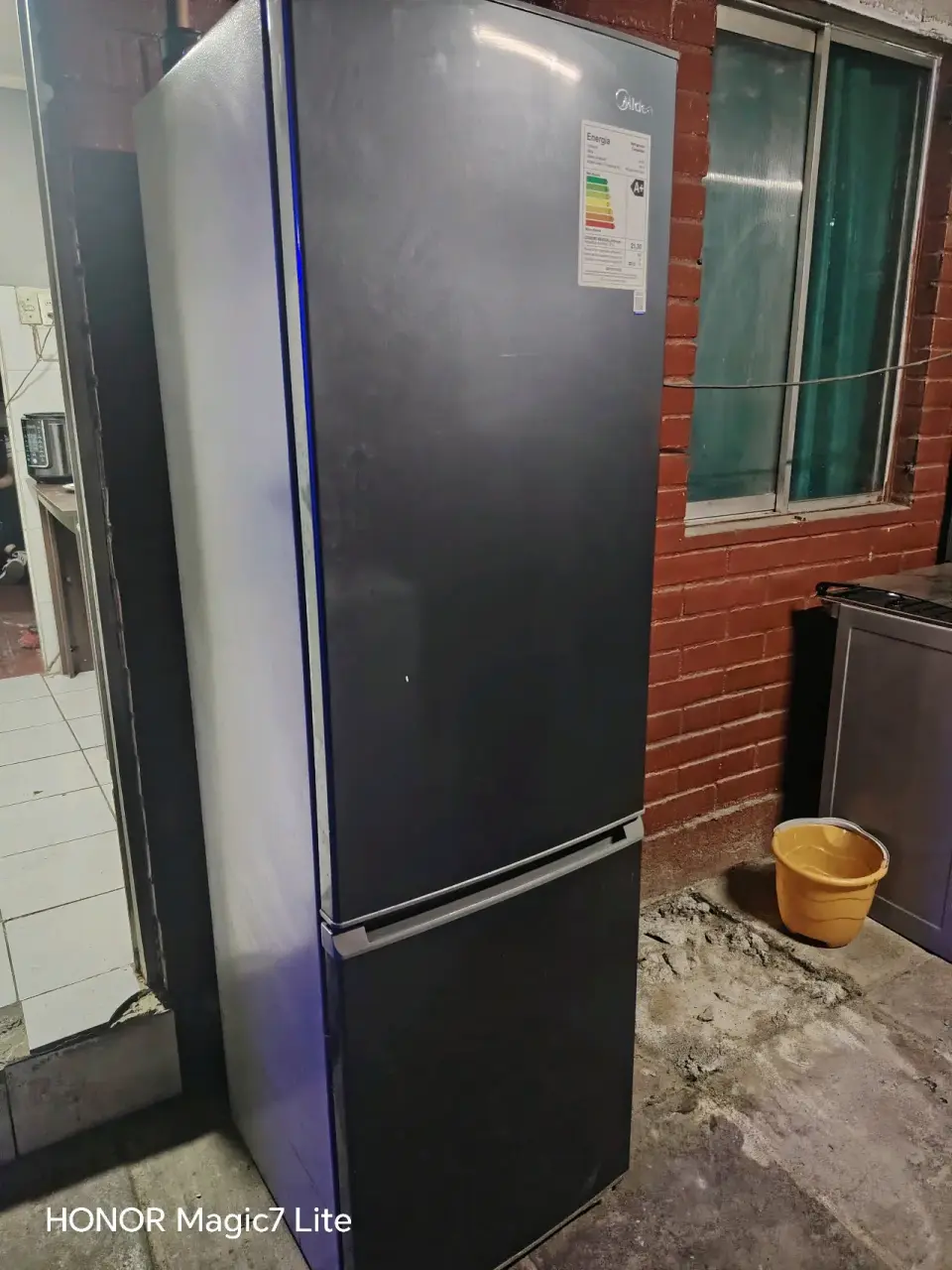 Refrigerador Midea con Congelador Inferior A+ - $194.400 | Pulga