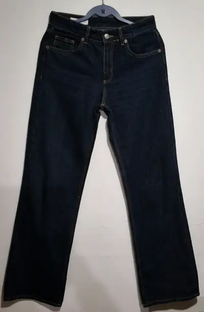 Jeans de mezclilla azul para mujer - miniatura 1