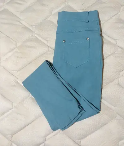 Pantalones y polera - miniatura 3
