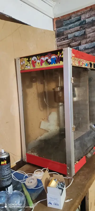 Máquina de palomitas de maíz usada - miniatura 2