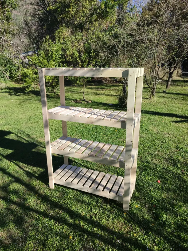 Estante de Madera para Jardín 4 Niveles a pedido