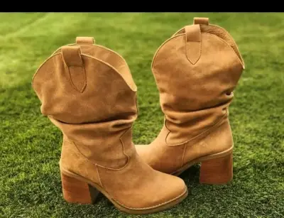 Botas de cuero marca Dallas - miniatura 2
