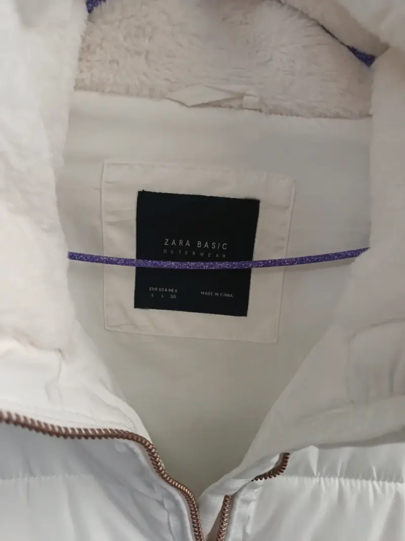 Chaqueta acolchada blanca con capucha Zara - 2