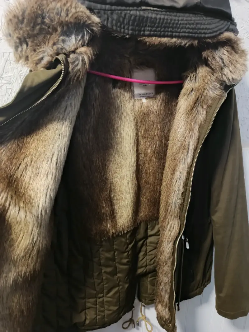 Parka verde con capucha Zara - 3