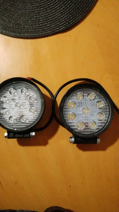 Luces LED redondas para auto 12V - miniatura 2
