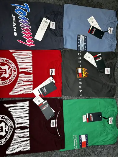 Poleras Tommy Jeans para hombre en varios colores - miniatura 4
