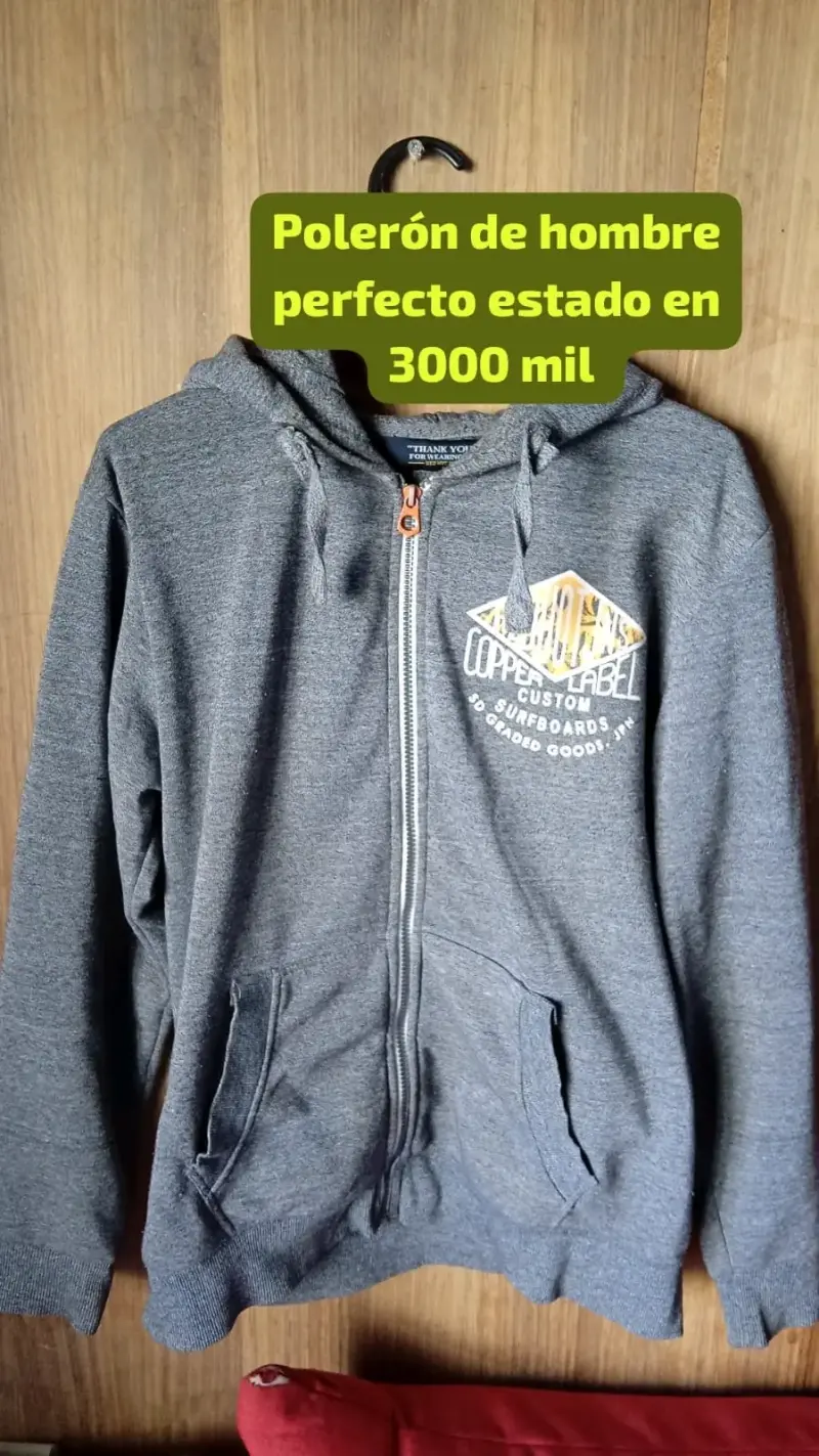 Polerón gris de hombre en buen estado