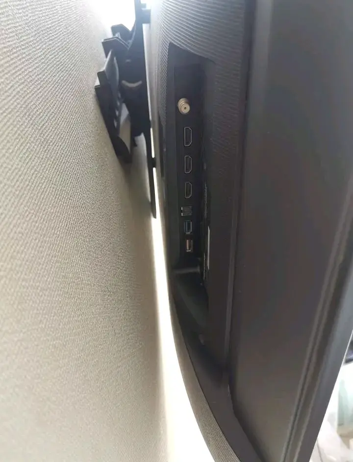 Televisor LED de pantalla plana - 5