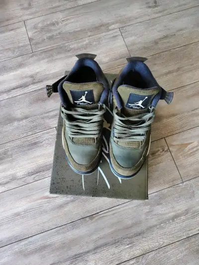 Zapatillas Nike Air Jordan 4 Retro Verde Oliva - miniatura 2