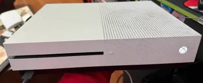 Consola Xbox One S 500Gb más control - miniatura 1