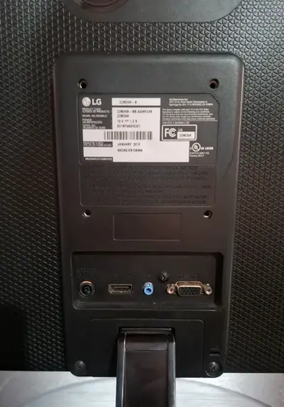 Monitor LG 22M38H-B 21.5 pulgadas HDMI y VGA - miniatura 4