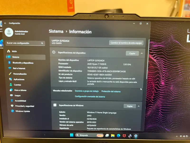 Laptop Lenovo LOQ con NVIDIA GeForce RTX 4050 - 4