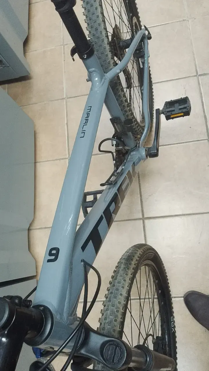 Bicicleta Trek Marlin 6 de montaña gris - 2