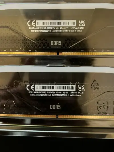 Memoria RAM Corsair Vengeance RGB DDR5 64GB 5200MH - miniatura 2