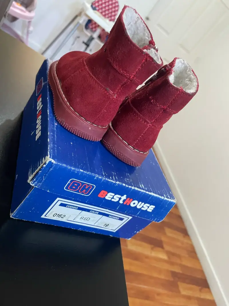 Botines de gamuza rojos para niña Best House - 4