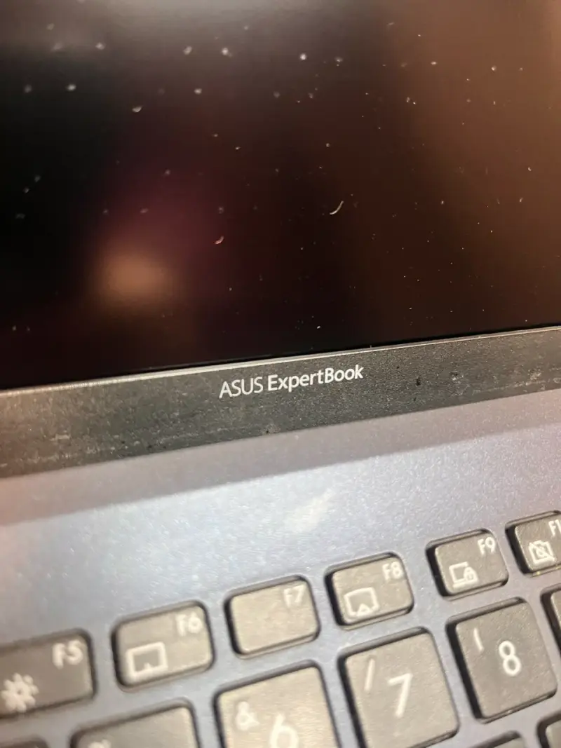Laptop ASUS ExpertBook con Intel i7 y 16GB RAM - 2