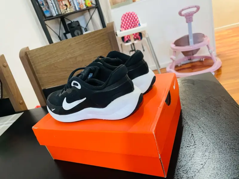 Zapatillas Nike Revolution 6 negras para niño - 3