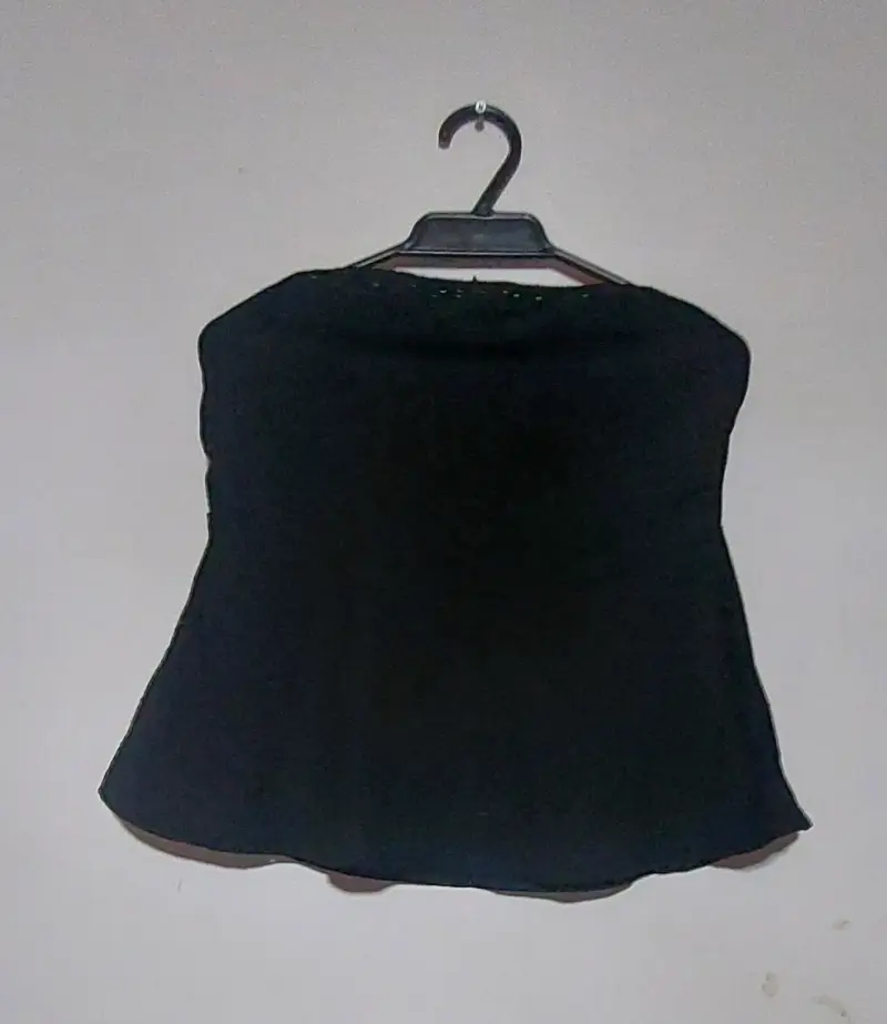 Blusas strapless en colores rosa y negro - 3