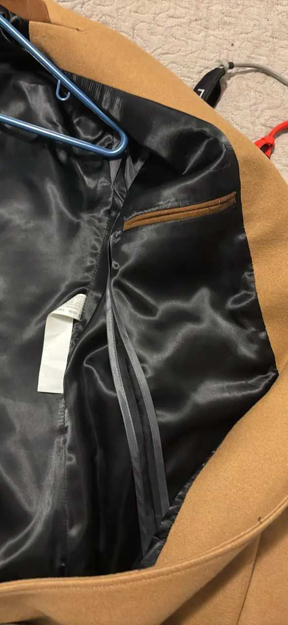 Abrigo camel elegante Zara para hombre - 2