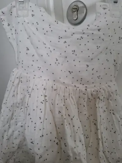 Vestido de bebé Mothercare blanco con puntos - miniatura 1