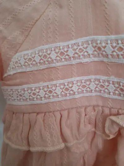 Vestido de bebé RZ by Rachel Zoe rosa con encaje - miniatura 2