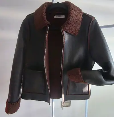 Chaqueta de cuero sintético Basement con forro de lana - miniatura 1